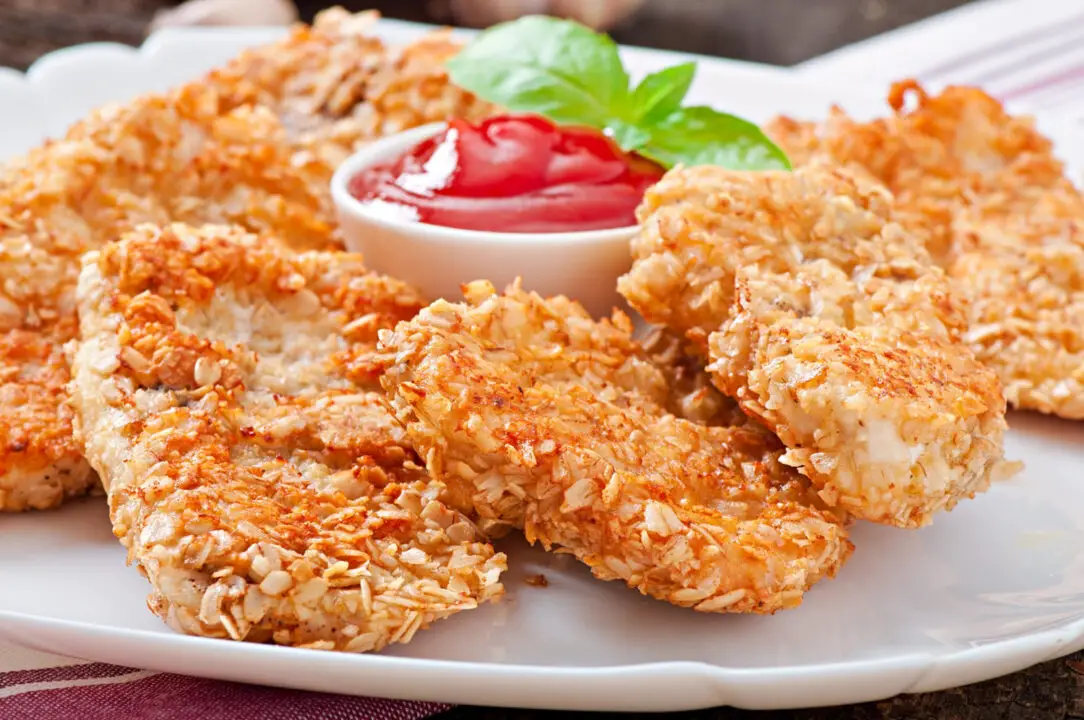 Frango à Milanesa Receita Crocante e Clássica que Faz Sucesso em Qualquer Refeição