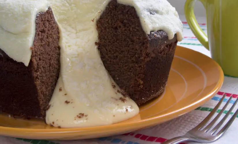 Bolo Vulcão Receita Fácil com Recheio Cremoso para Surpreender