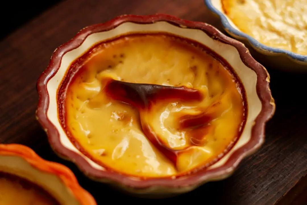 Quindim Receita Tradicional Brasileira com Muito Coco e Sabor