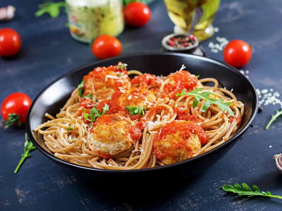 Macarronada Receita Tradicional Italiana Para Reunir a Família no Domingo