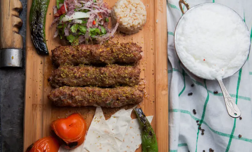 Kafta Receita Fácil e Saborosa Para Reunir a Família e Amigos
