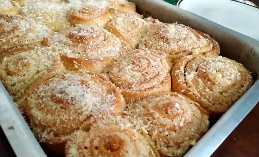 Fatia Húngara Fofinha e Cremosa com Recheio de Coco Para o Café da Tarde