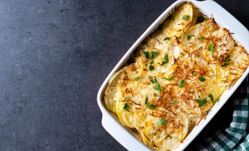 Fricassê de Frango Simples e Cremoso Para um Almoço Rápido e Delicioso