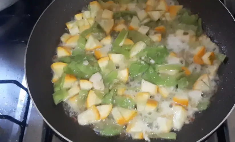 Abobrinha Refogada Simples e Temperada no Ponto Certo Igual àquela que Acompanha o Arroz Fresquinho