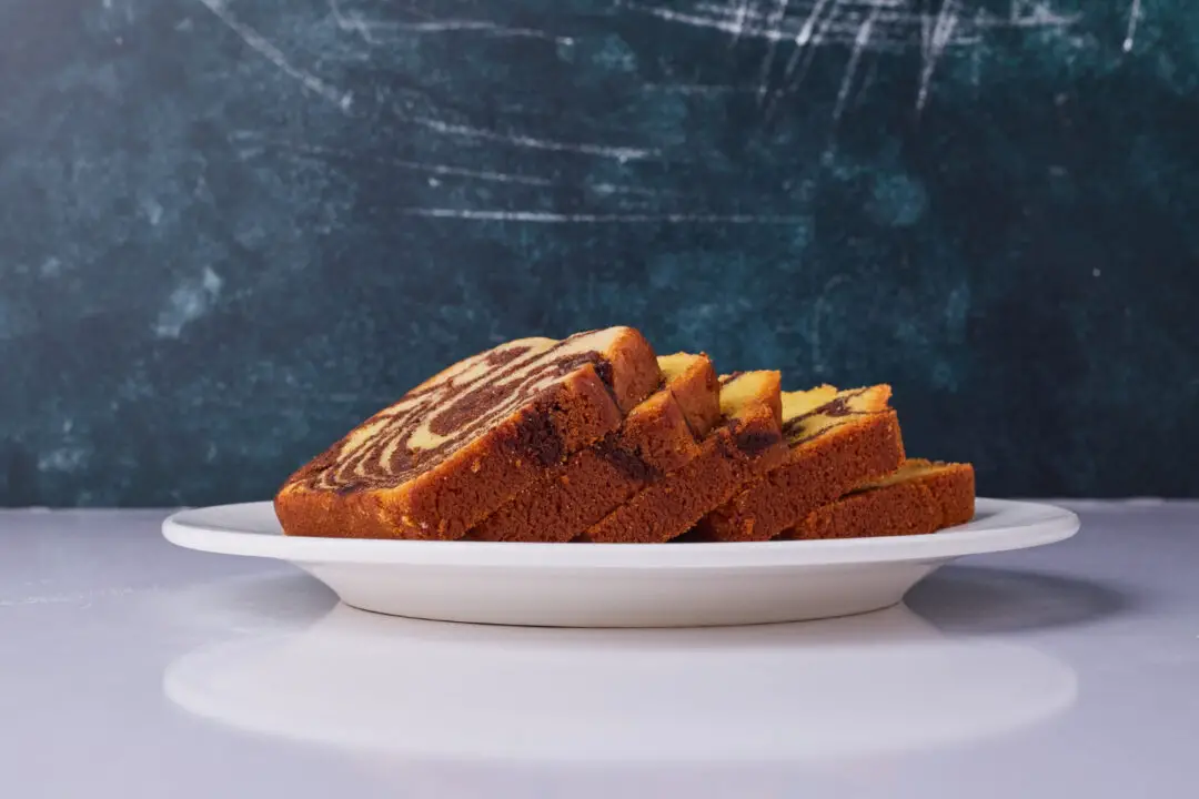 Bolo Mármore Receita Clássica Que Traz Sabor e Memórias à Mesa
