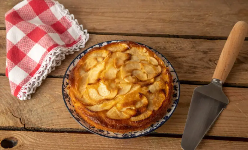 Bolo de Maçã com Canela Sabor e Aroma que Remetem à Infância