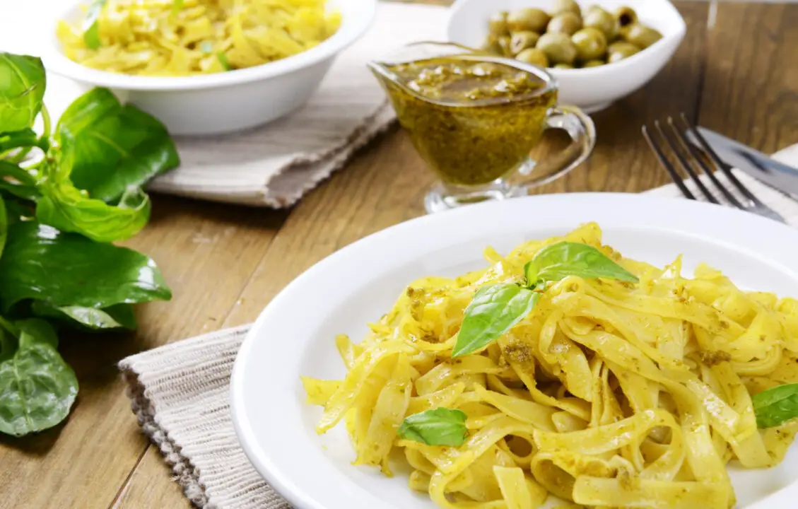Macarrão Alho e Óleo Receita Simples para um Almoço Rápido e Saboroso