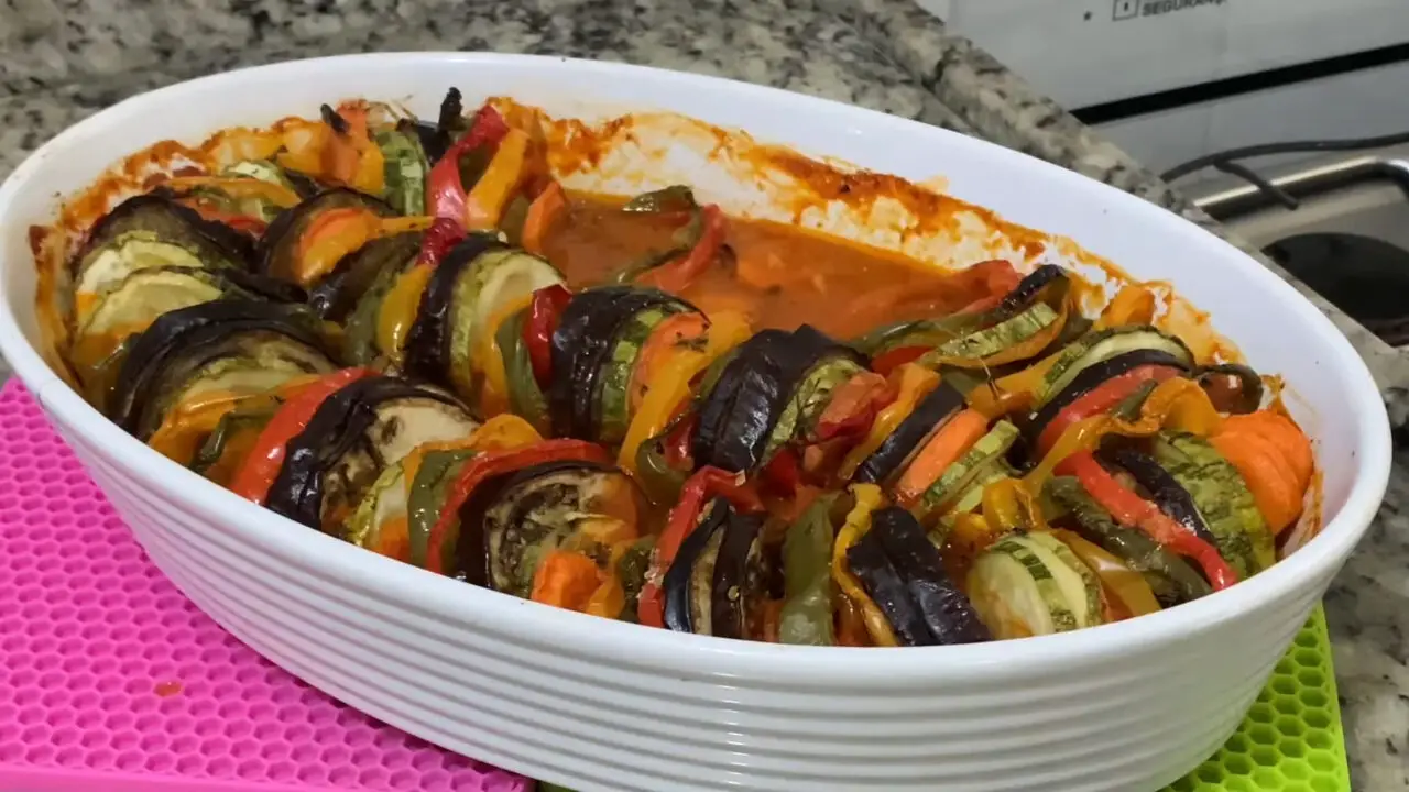 Ratatouille Caseiro que Encanta pelo Sabor e Cores