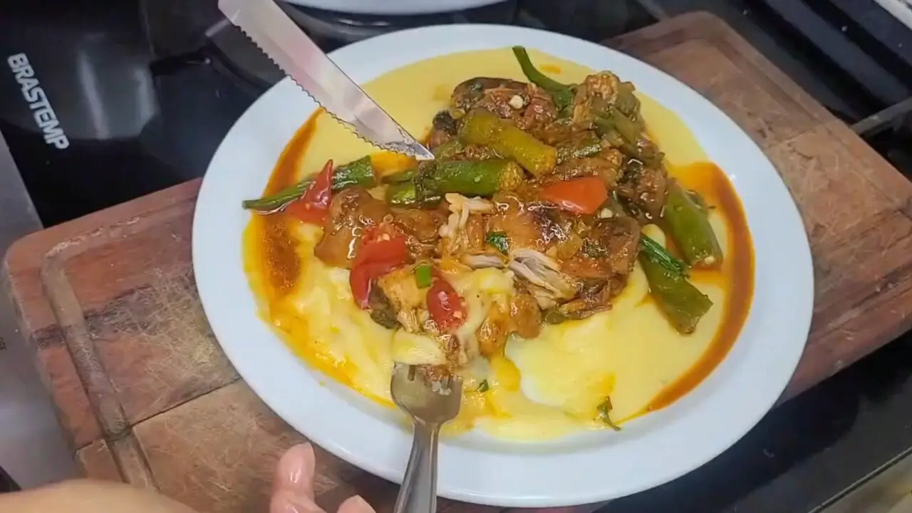 Receita de Frango com Quiabo que Lembra Almoço de Domingo