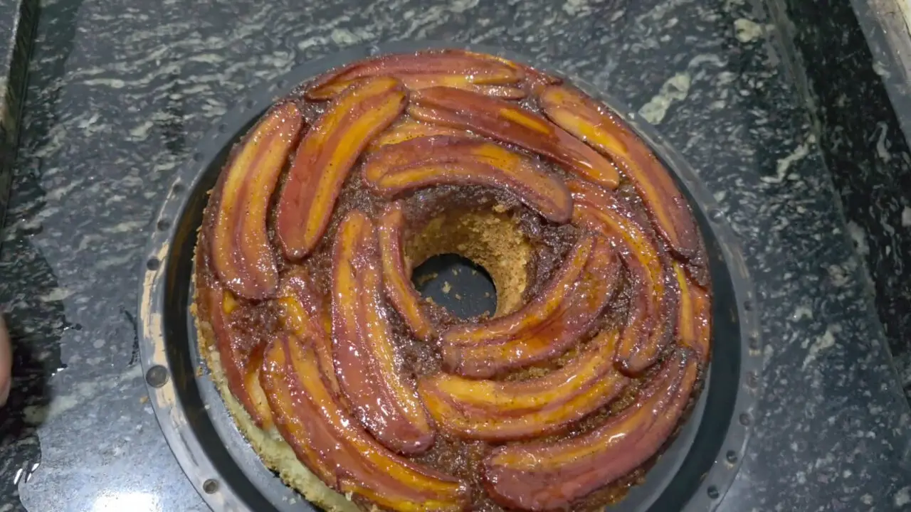 Torta de Banana Clássica Que Traz Memórias de Tarde na Casa da Vovó