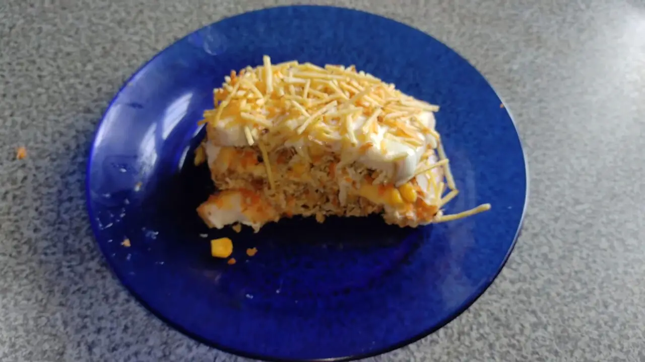 Torta de Pão de Forma Salgada Que Lembra Lanche de Família e Fim de Semana Especial