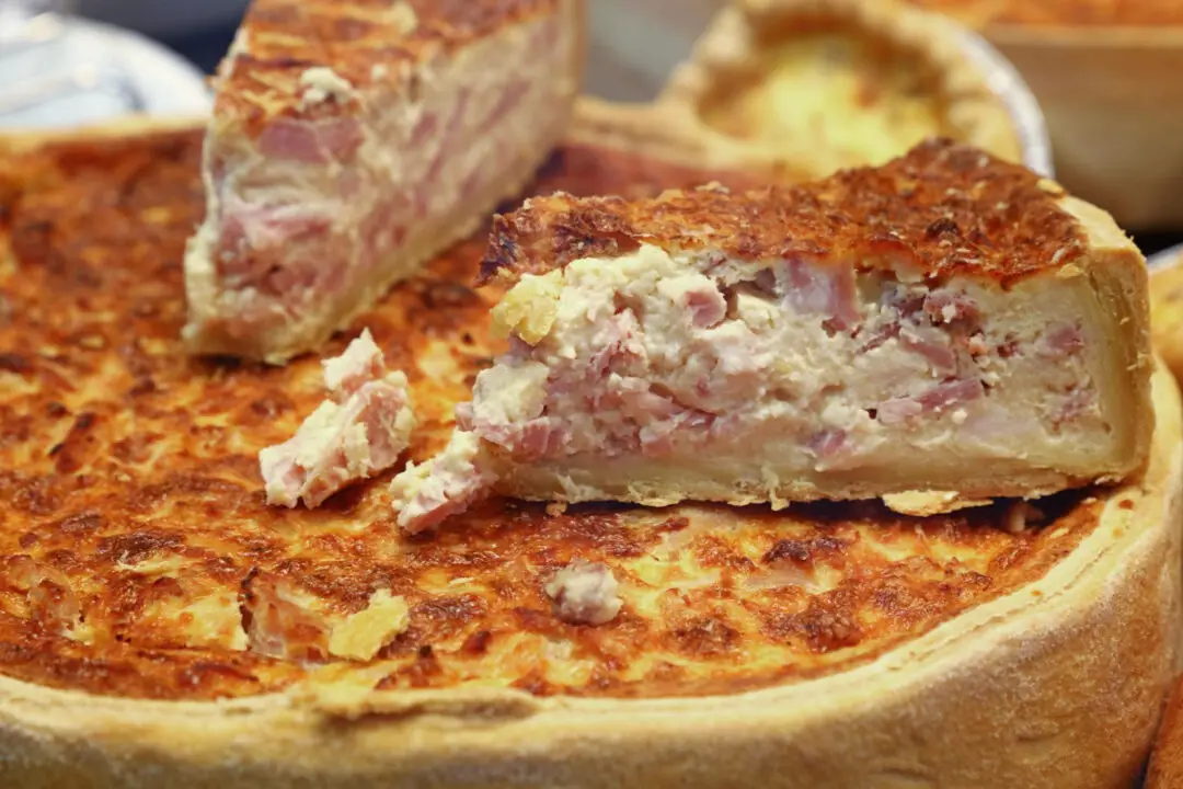 Torta de Salsicha Receita Prática Que Resgata Lanches, Festa e Memórias de Família