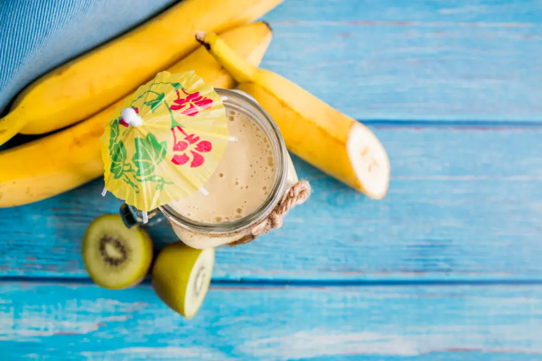 Vitamina de Banana Cremosa, Nutritiva e Clássica Igual à das Tardes com a Família