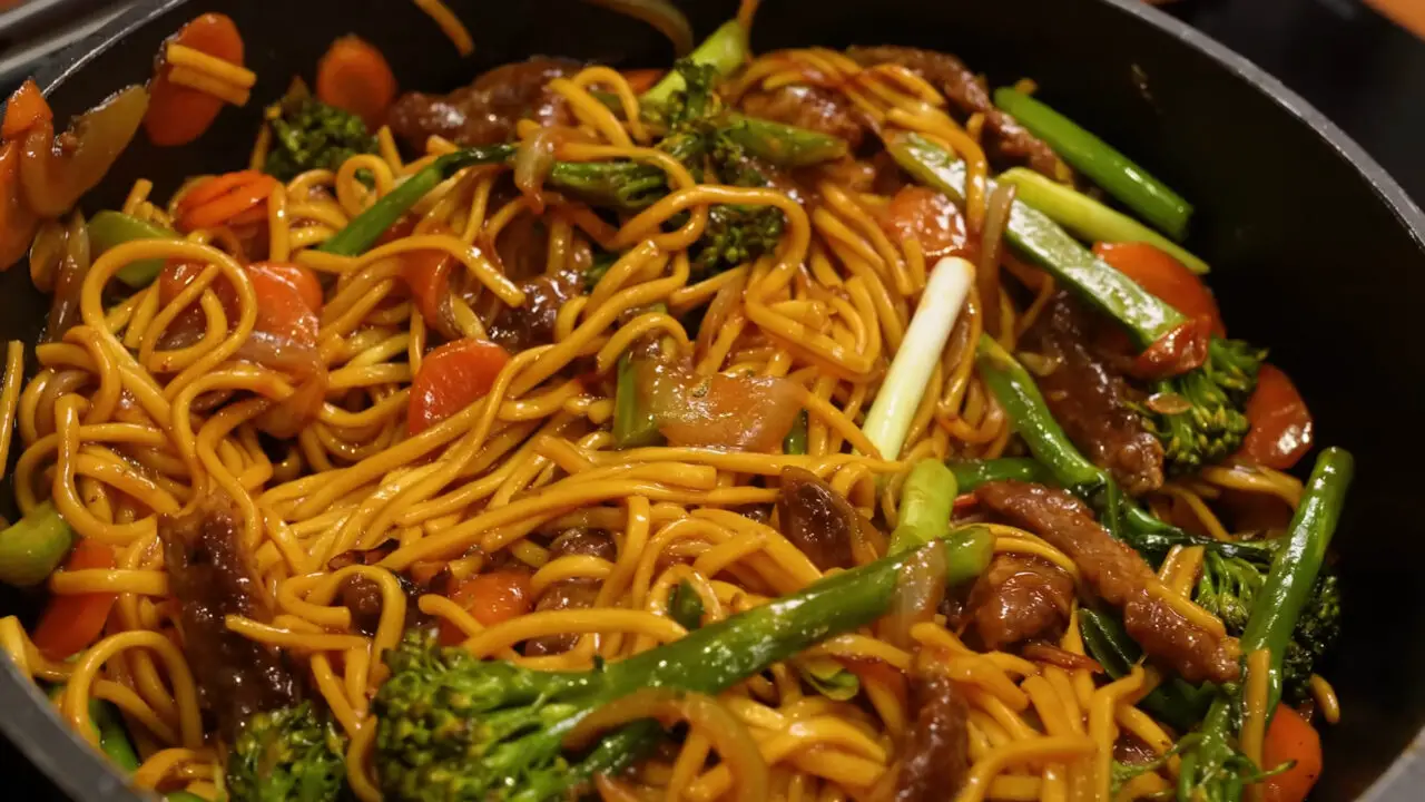 Yakissoba Receita Completa para Reunir a Família e Celebrar Sabores