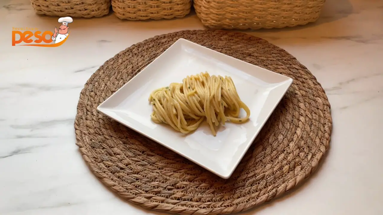 Macarrão com Alho e Óleo Receita Simples que Lembra Casa de Mãe