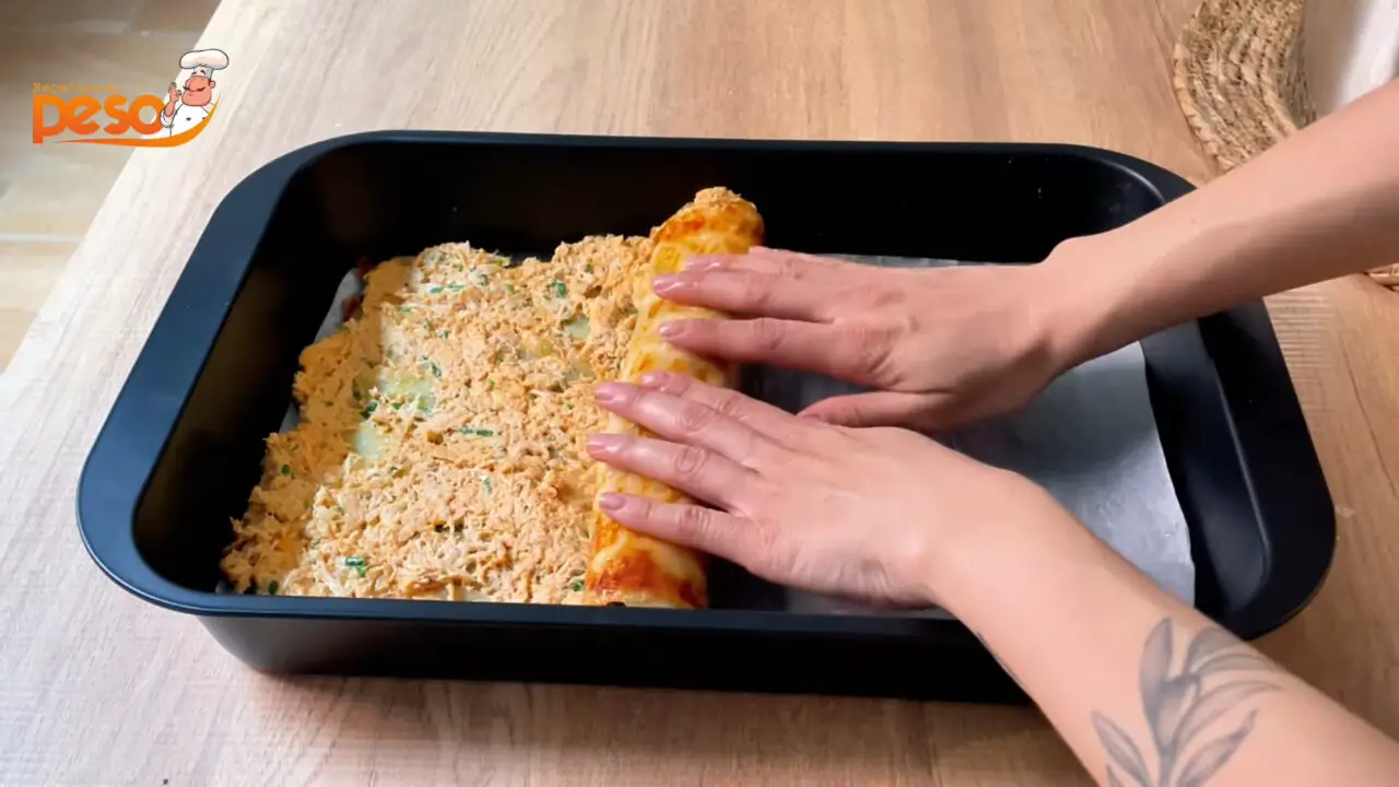 Rocambole de Frango Desfiado sem Massa Receita Conforto que Transforma Almoço em Lembrança