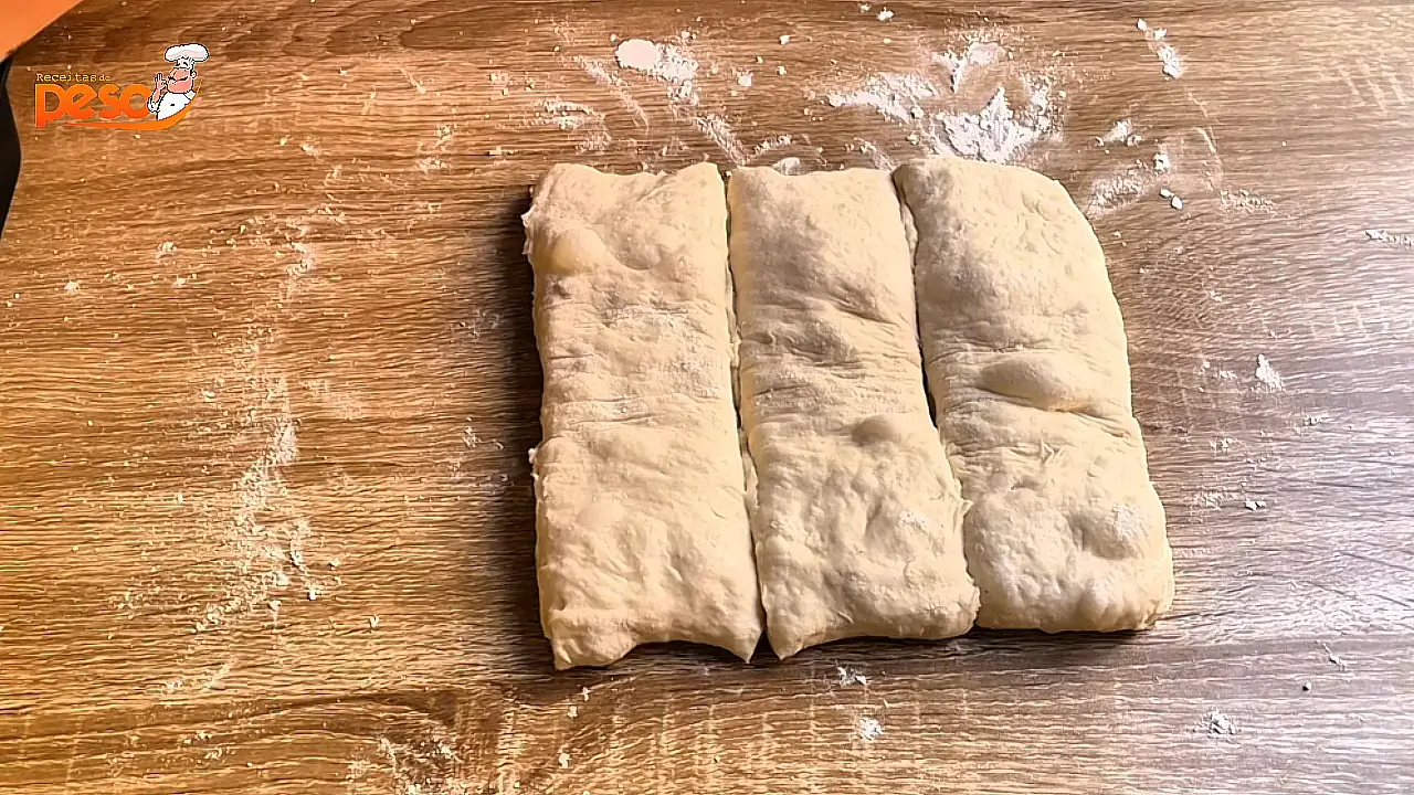 Pão Ciabatta Caseiro crocância por fora, maciez por dentro e sabor de padaria italiana