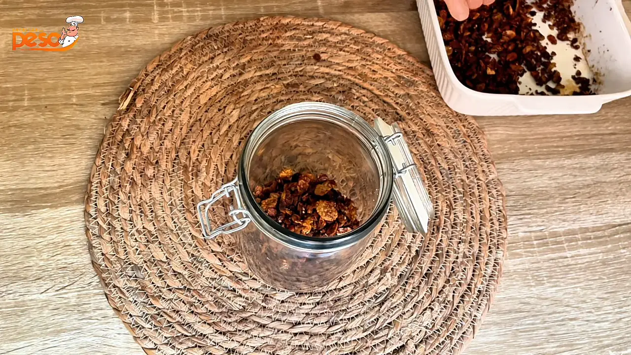 Granola Caseira de Chocolate com Amendoim crocância, energia e sabor marcante para todos os dias