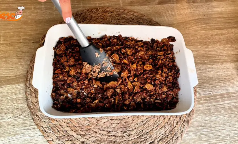 Granola Caseira de Chocolate com Amendoim crocância, energia e sabor marcante para todos os dias