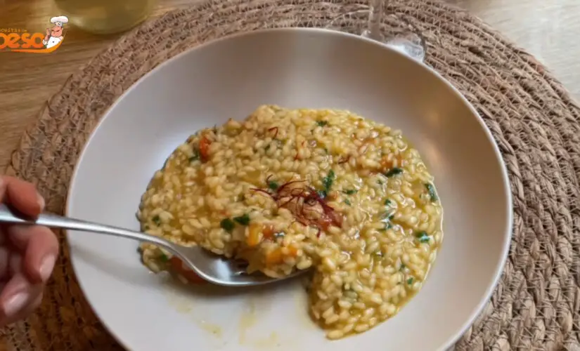 Risoto de Tomate com Açafrão Receita Cremosa com Aroma e Cor das Memórias de Casa