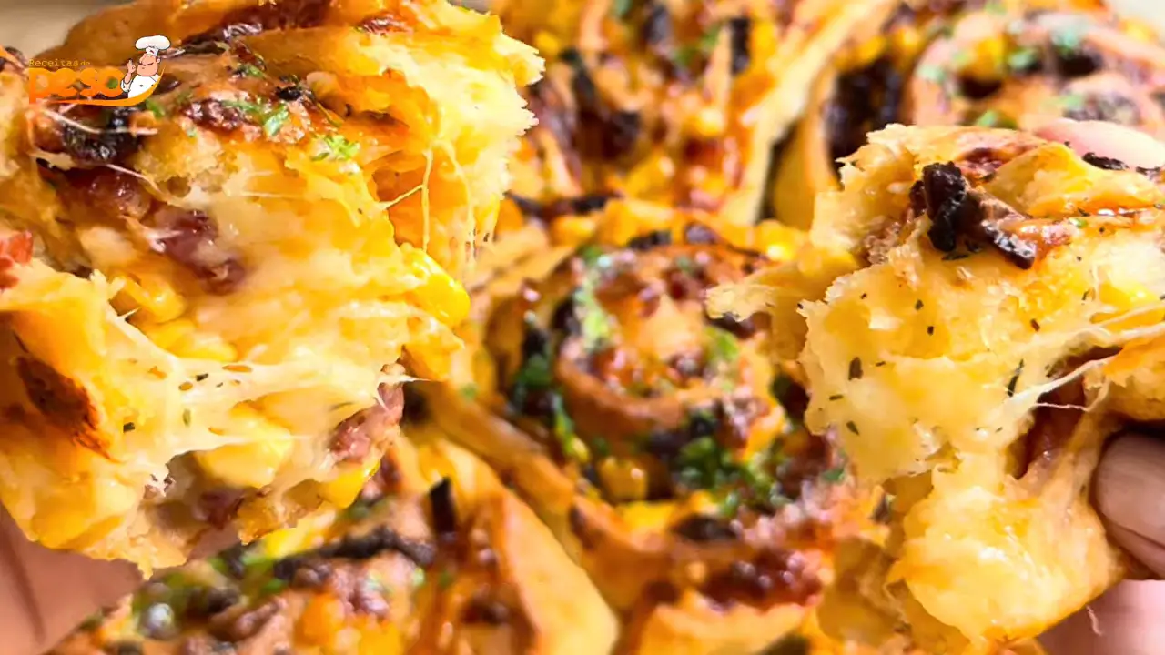 Pizza Enroladinha com Massa Fofinha Receita Afetiva e Versátil para Surpreender no Lanche