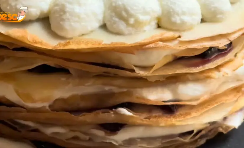 Bolo de Crepe em Camadas com Chantilly de Nata e Geleia Receita Delicada e Memorável para Celebrar
