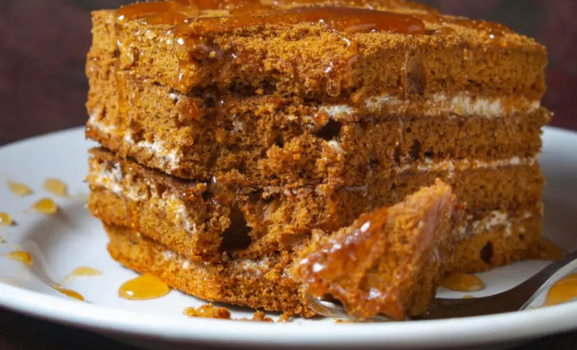 Bolo de Churros com Massa Fofinha e Recheio de Doce de Leite Igual àquele das Festas Juninas