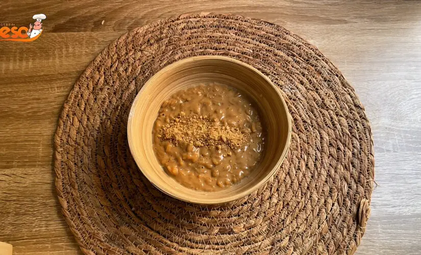 Arroz Doce Caramelizado com Farofinha de Amendoim Uma Receita Afetiva para Adoçar a Memória