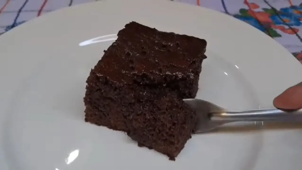 Bolo Gelado de Chocolate Receita que Une Sabor, Festa e Memórias de Infância