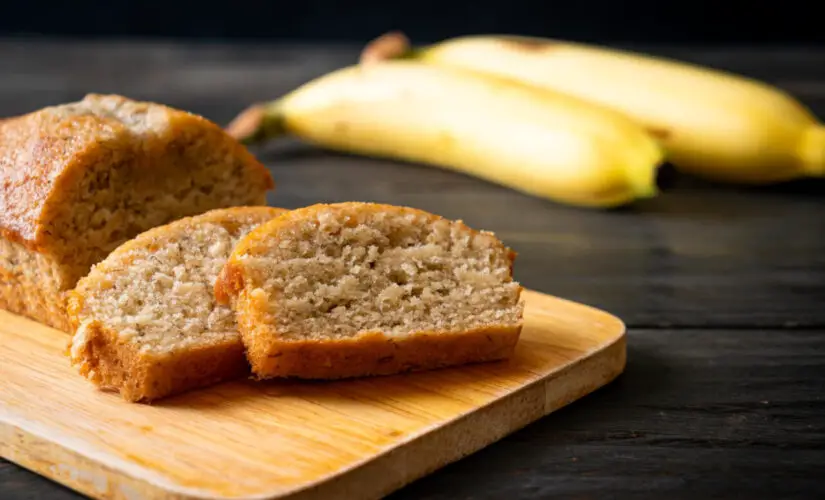 Bolo de Banana com Aveia 3 Ingredientes Receita Simples Para Café da Tarde Saudável