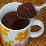 Bolo de Caneca de Chocolate Receita Rápida e Fofinha Para Satisfazer a Vontade de Doce
