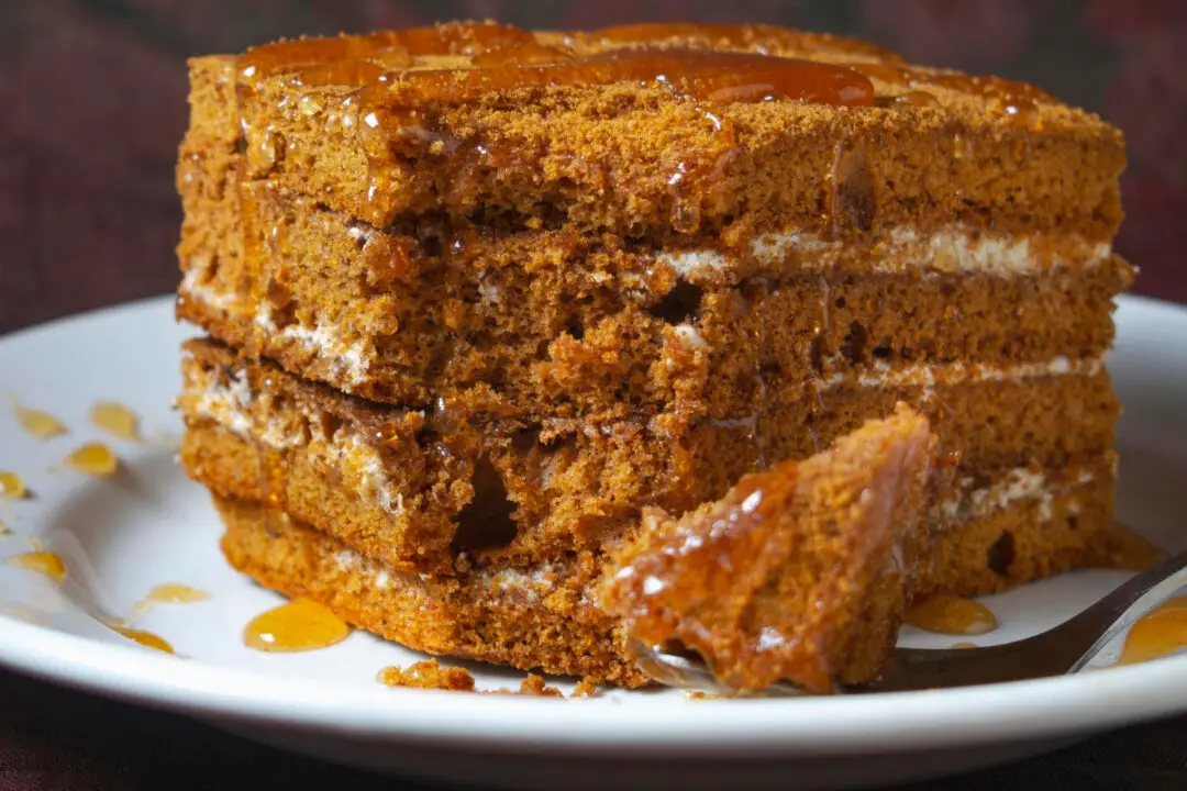 Bolo de Churros com Massa Fofinha e Recheio de Doce de Leite Igual àquele das Festas Juninas