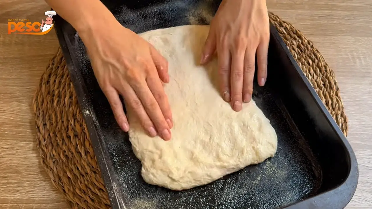 Focaccia Rápida com Gorgonzola e Doce de Leite Receita Criativa para Lanche ou Entrada