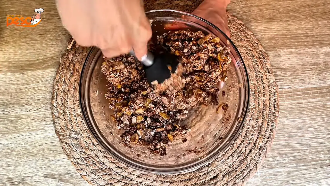 Granola Caseira de Chocolate com Amendoim crocância, energia e sabor marcante para todos os dias