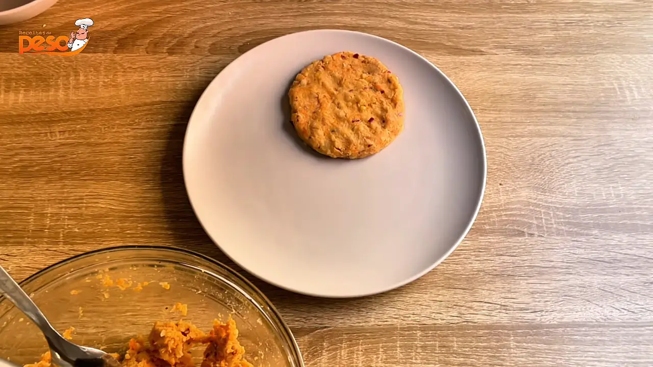 Hambúrguer de Grão de Bico fácil, saudável e cheio de sabor para todas as ocasiões