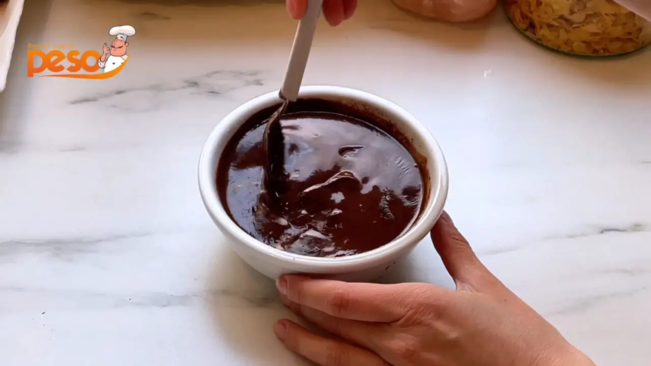 Mini Panquecas de Banana com Chocolate e Morango Receita que Transforma o Café da Manhã em Festa