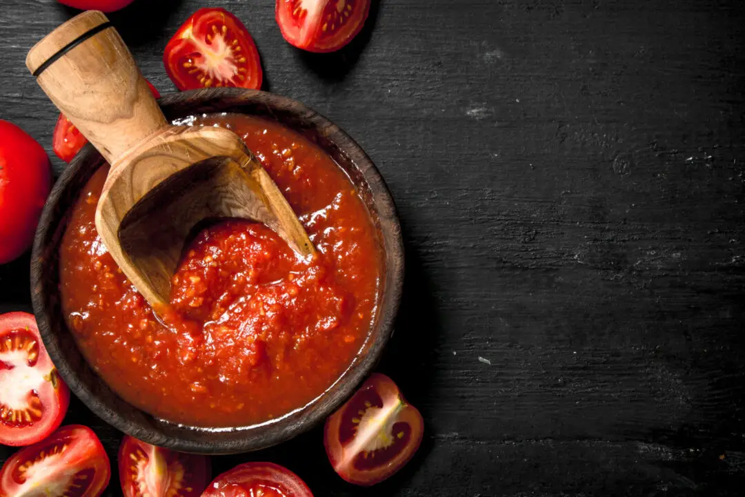 Molho de Tomate Caseiro com Sabor de Comida Afetiva e Aroma de Casa de Mãe