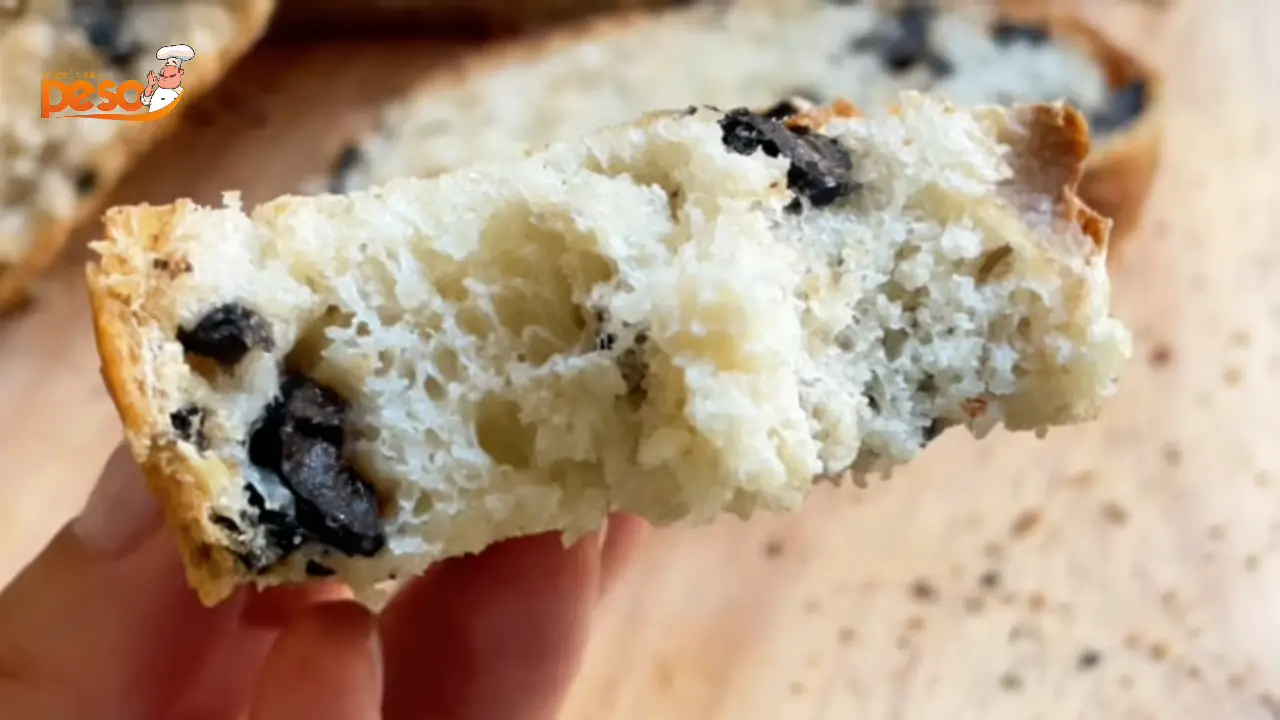 Pão de Azeitonas Caseiro com Crosta Crocante Receita Afetiva de Padaria Artesanal