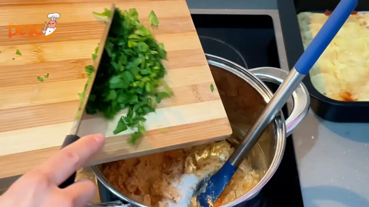 Rocambole de Frango Desfiado sem Massa Receita Conforto que Transforma Almoço em Lembrança